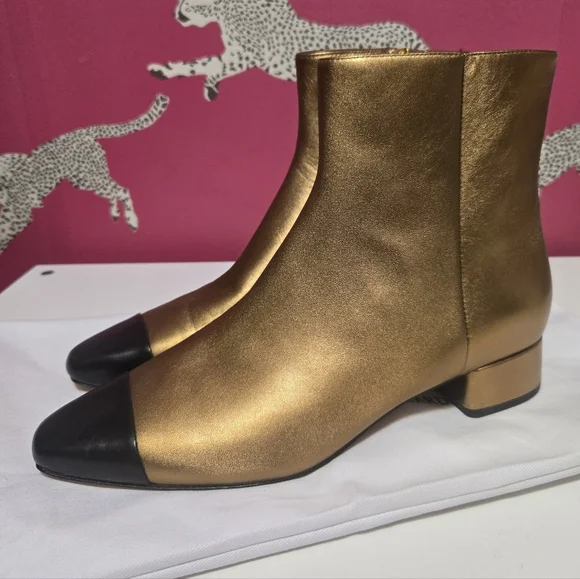 NWT Veronica Beard Cecile Cap Toe Gold Metallic Leather Ankle Boots Size 9M - Picture 1 of 9